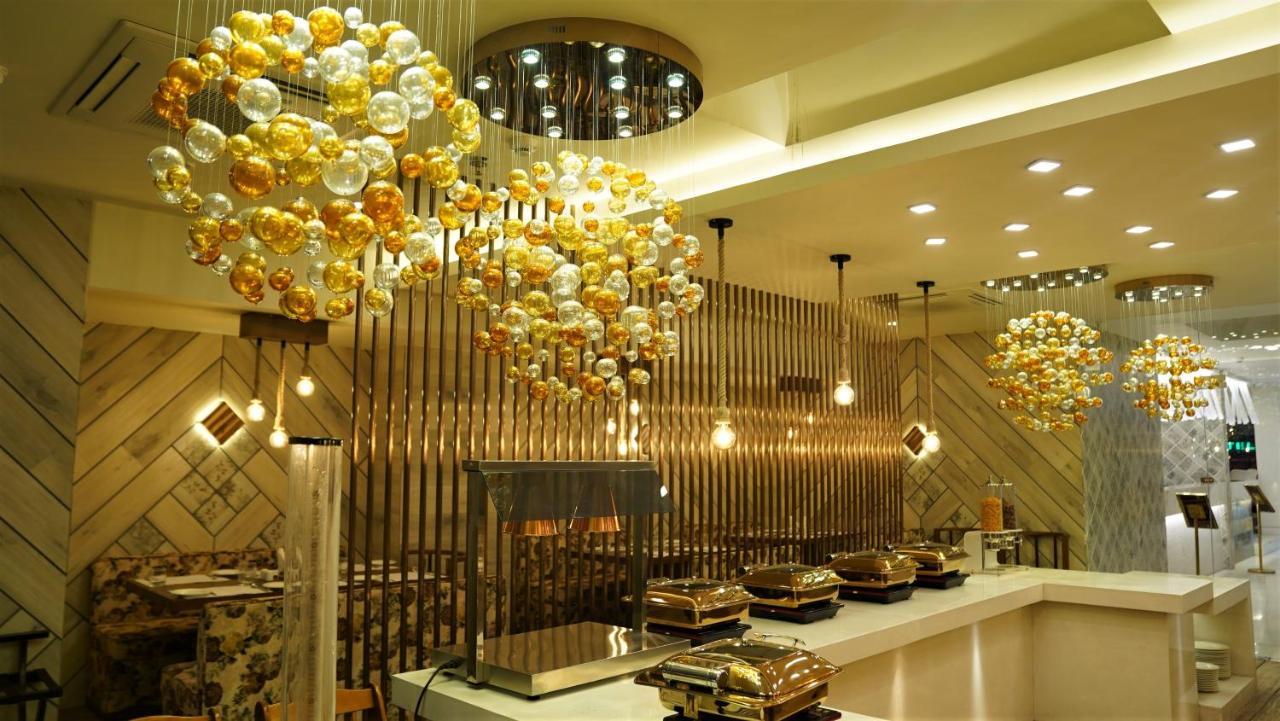 De Glance Hotel スーラト エクステリア 写真