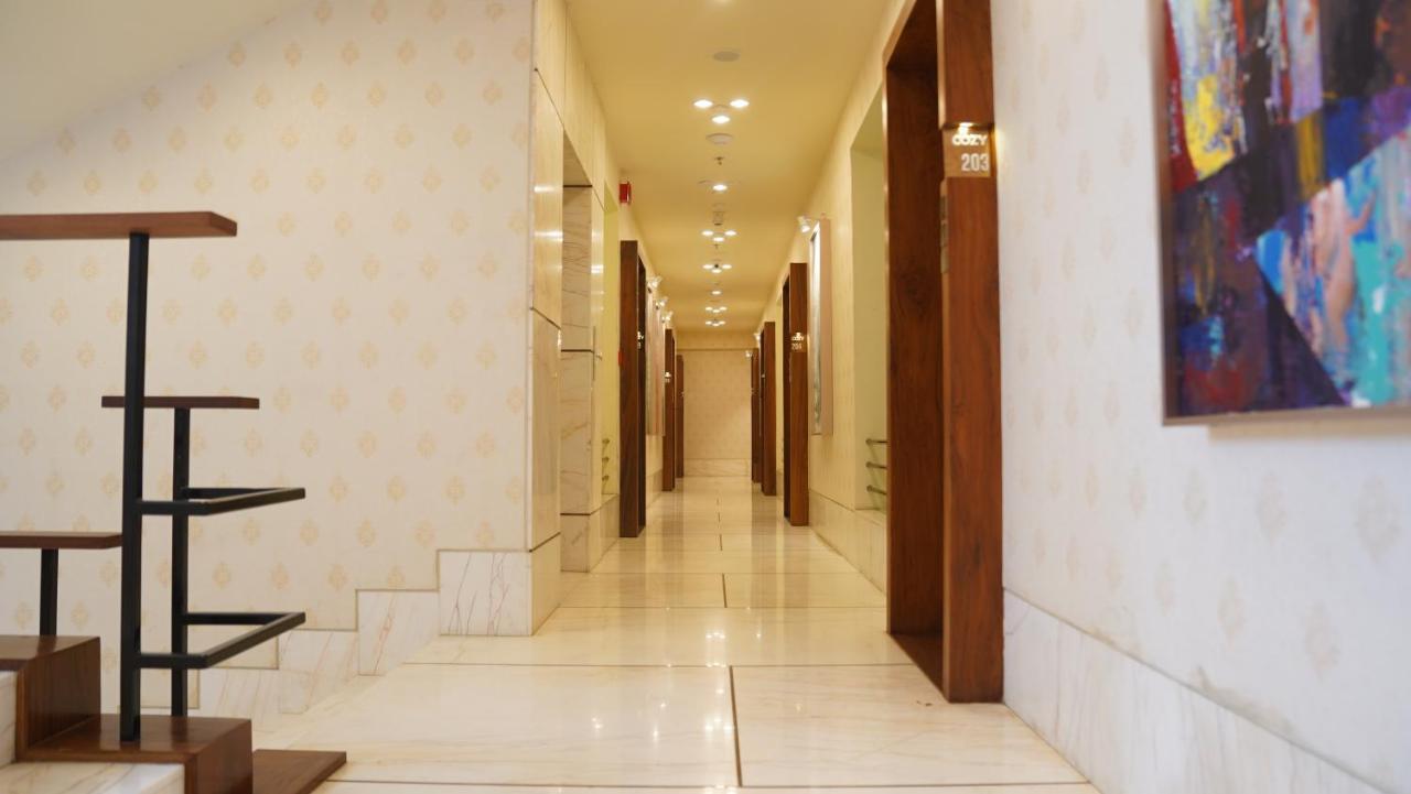 De Glance Hotel スーラト エクステリア 写真