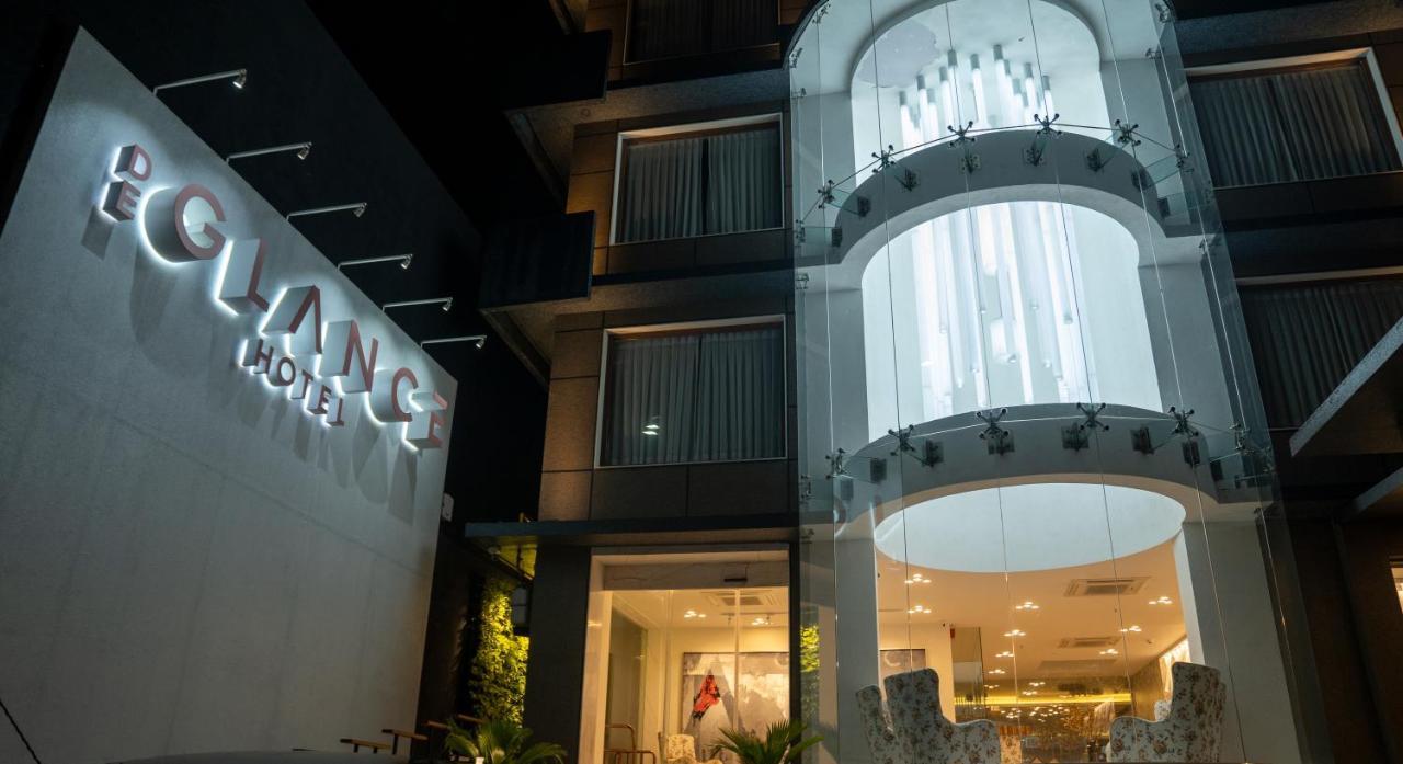 De Glance Hotel スーラト エクステリア 写真